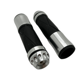 Poignées argentées CNC avec bar-end