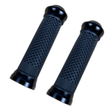 Poignées CNC noires pour guidons de diamètre 22 mm.
