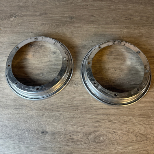 Gebraucht – Felgenhälften Dax 3,00 × 10 Zoll, gebraucht